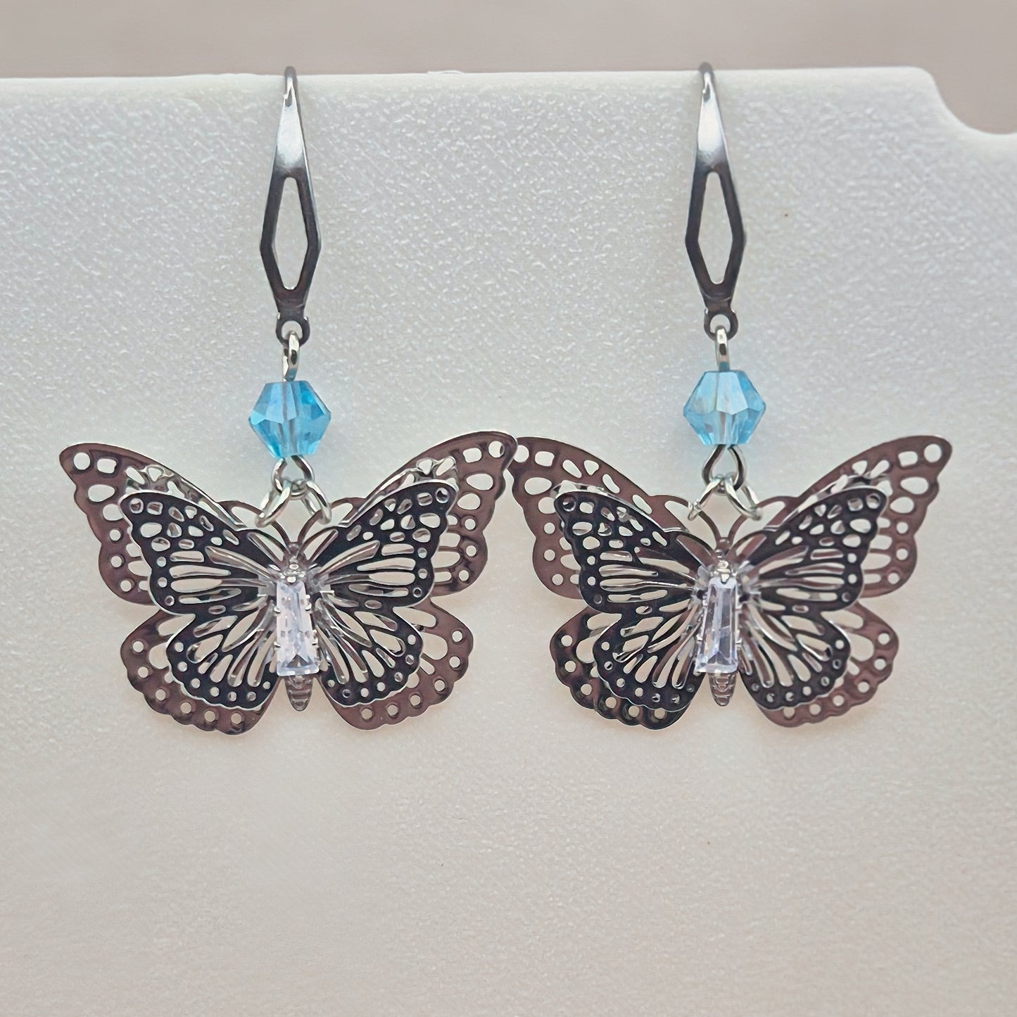 Schmetterling mit Perle Silber