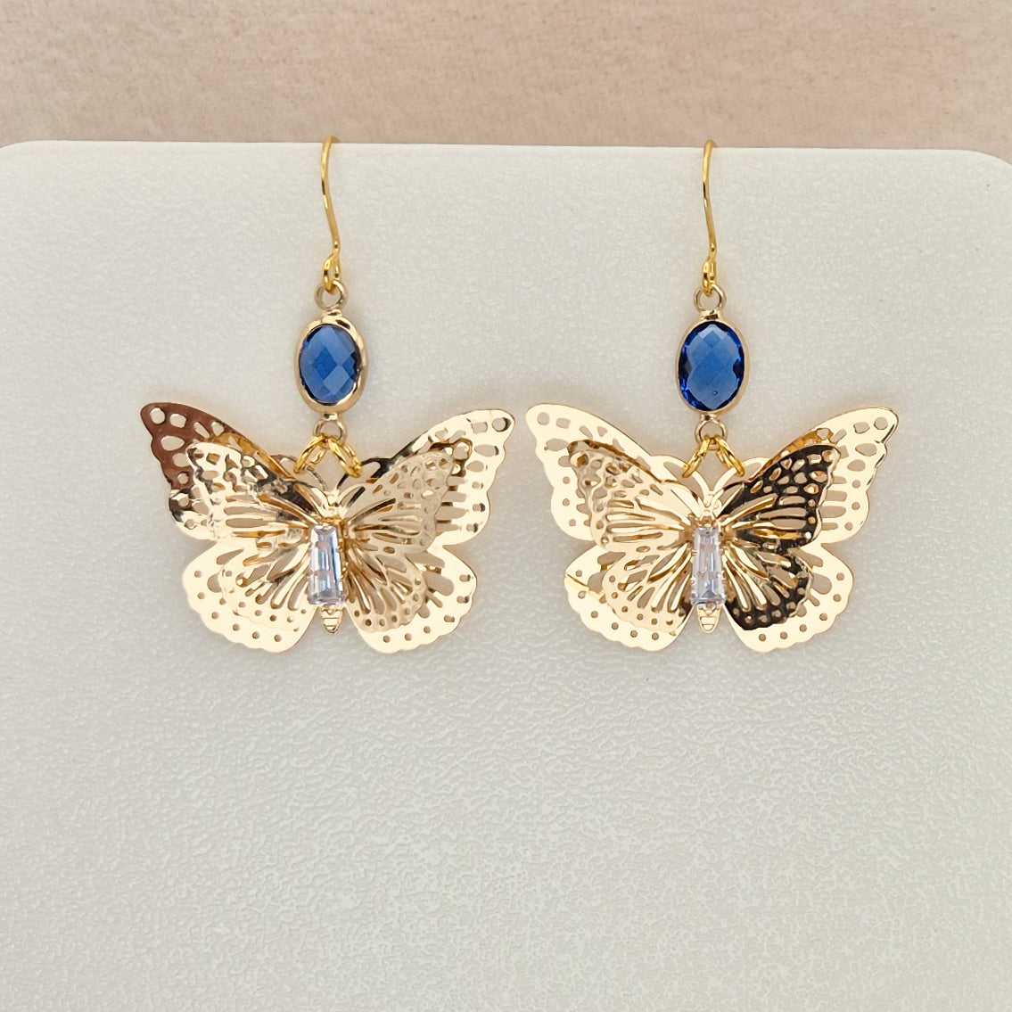 Schmetterling mit Stein in Gold verschiedene Farben