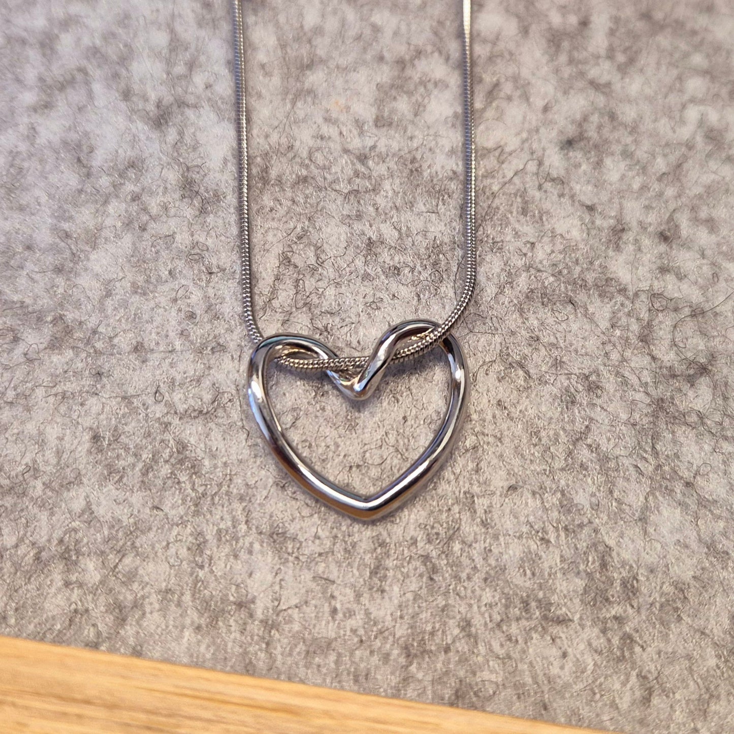 Kette mit Herz in Edelstahl
