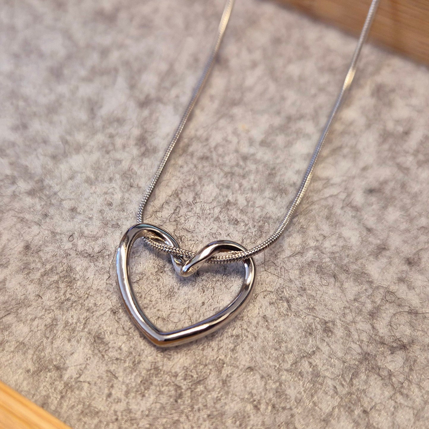 Kette mit Herz in Edelstahl