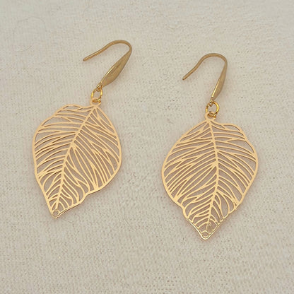 Ohrring Blatt in Gold