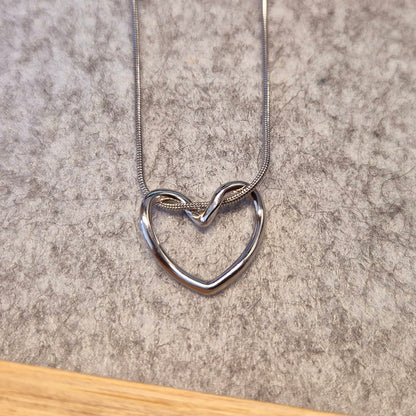 Kette mit Herz in Edelstahl