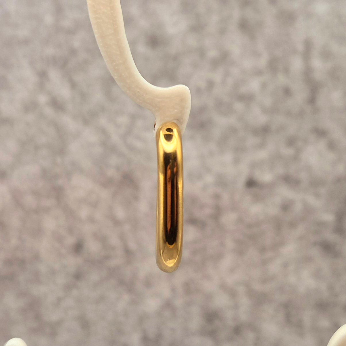 Ohrring C Ellipse Gold