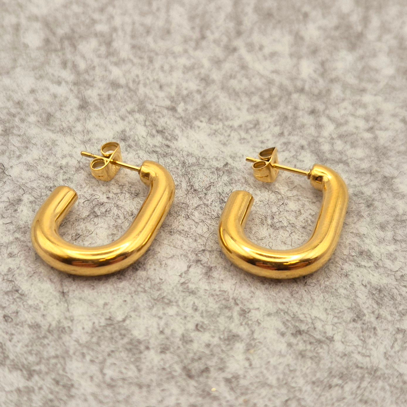 Ohrring C Ellipse Gold