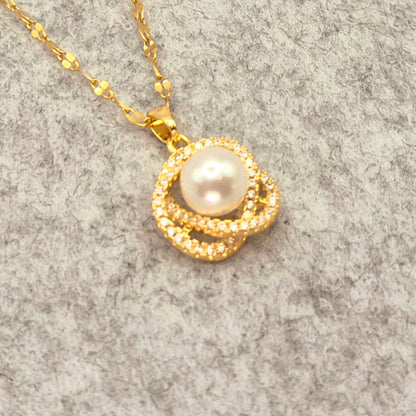 Ohrring und Kette mit Perle im Set