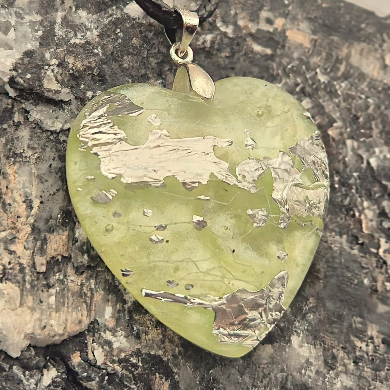 Kette mit Anhänger Herz Grün