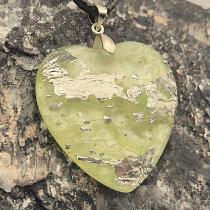 Kette mit Anhänger Herz Grün
