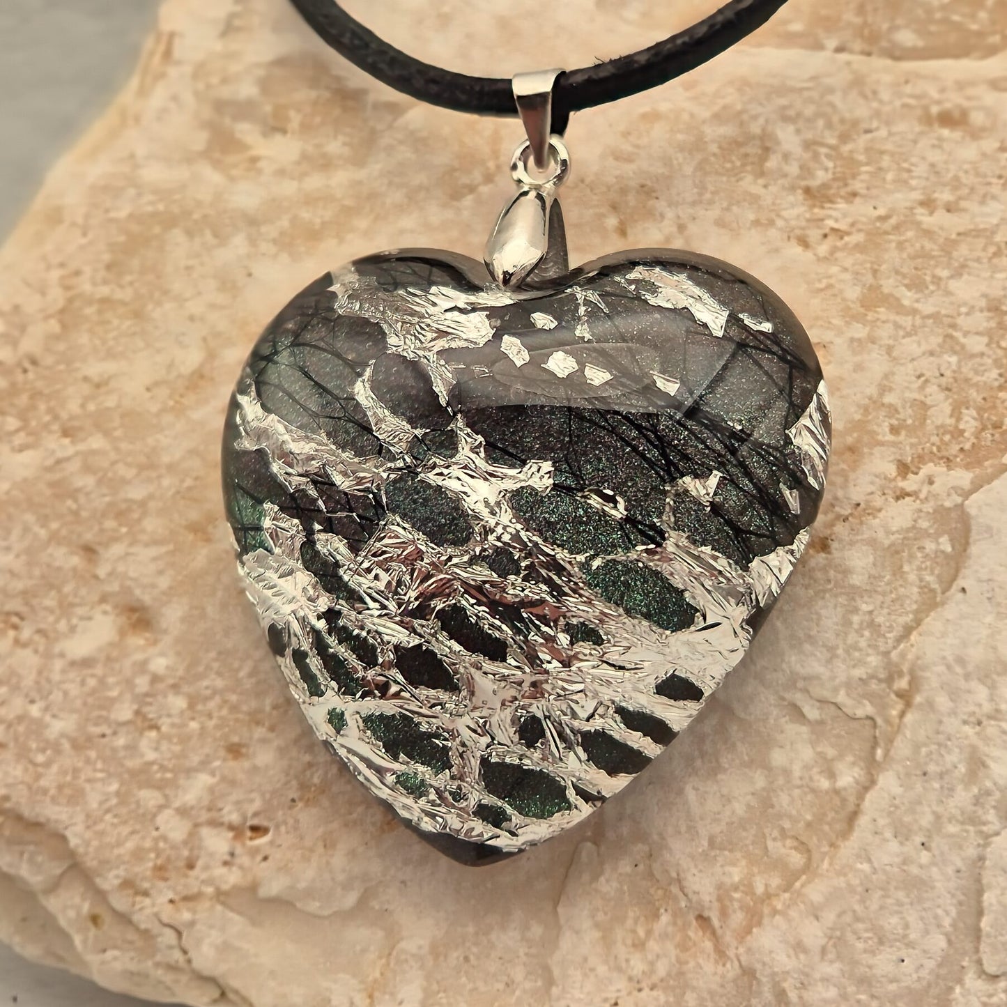 Kette mit Herzanhänger Grün